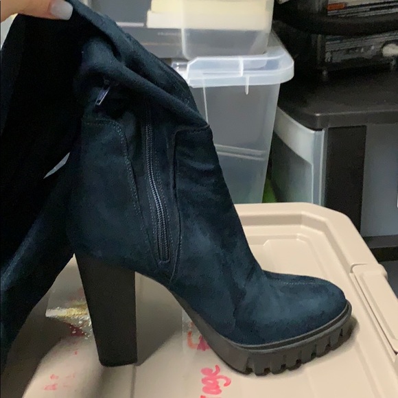 Gregory’s Micro Suede over knee boots - Picture 2 of 4